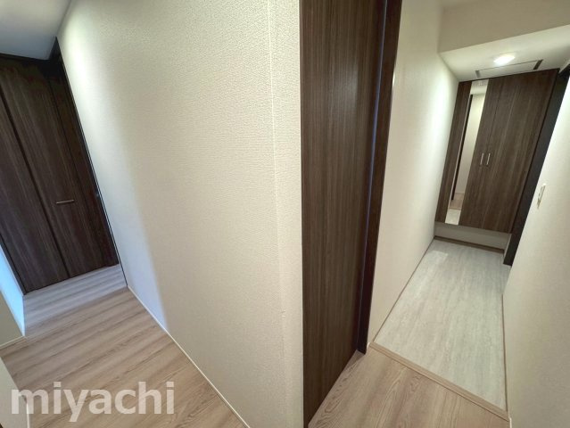 エグレットテラスⅡの玄関