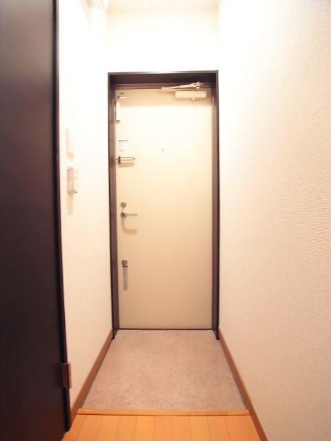 リブリ・SOLAREの玄関