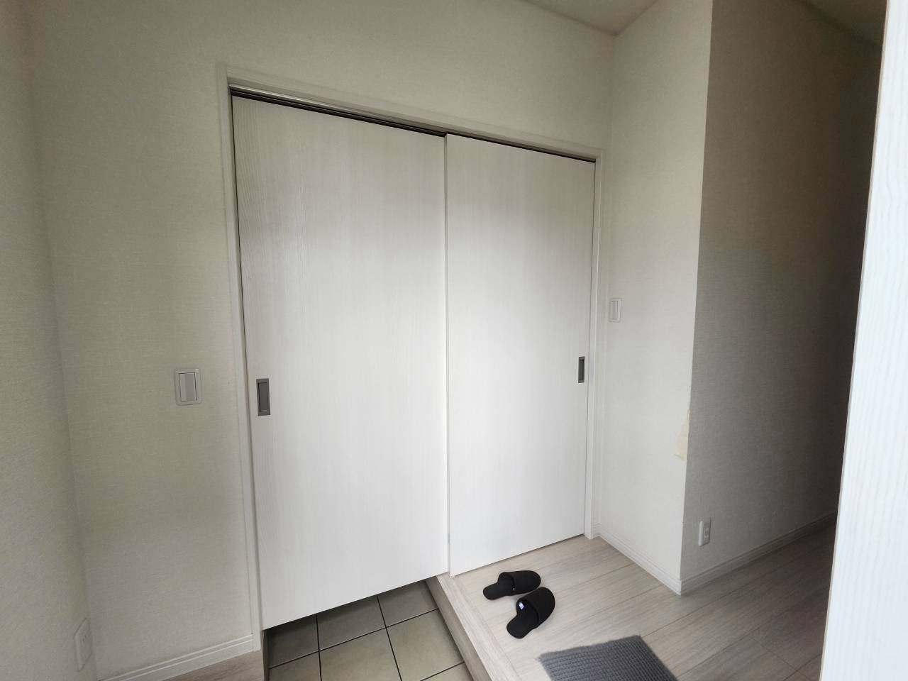 高石市東羽衣６丁目戸建の玄関