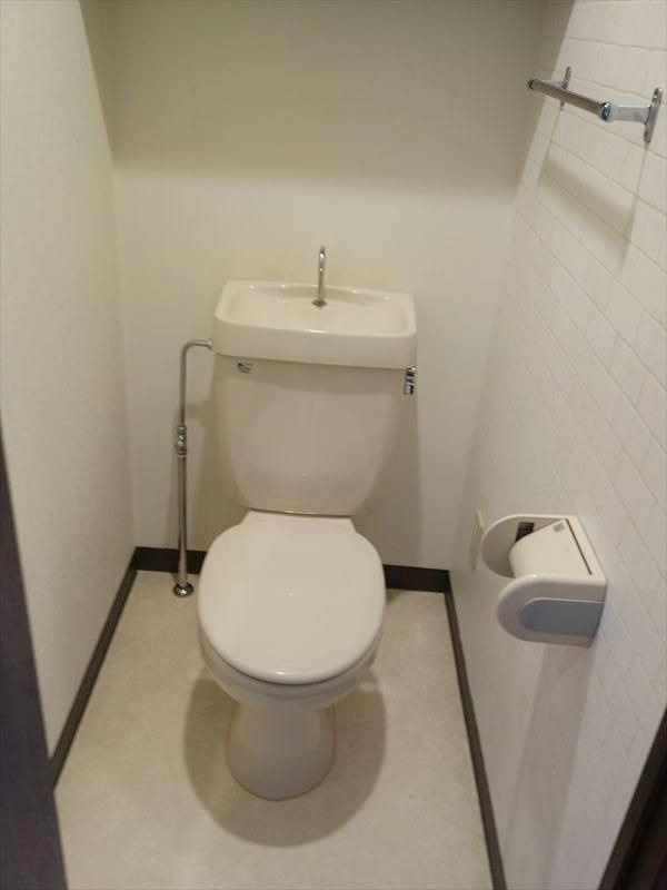 折立ビルのトイレ|トイレもきれいです