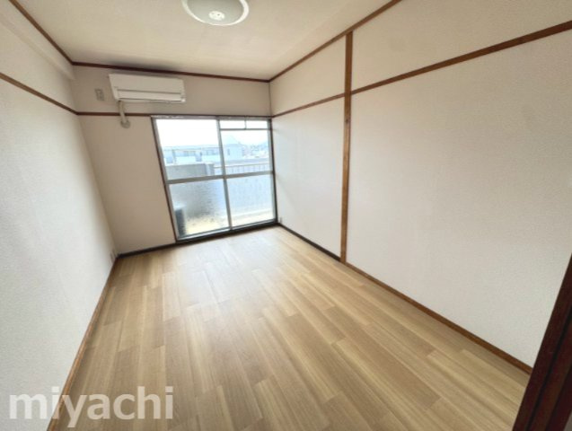 徳島市住吉３丁目の賃貸マンションの洋室