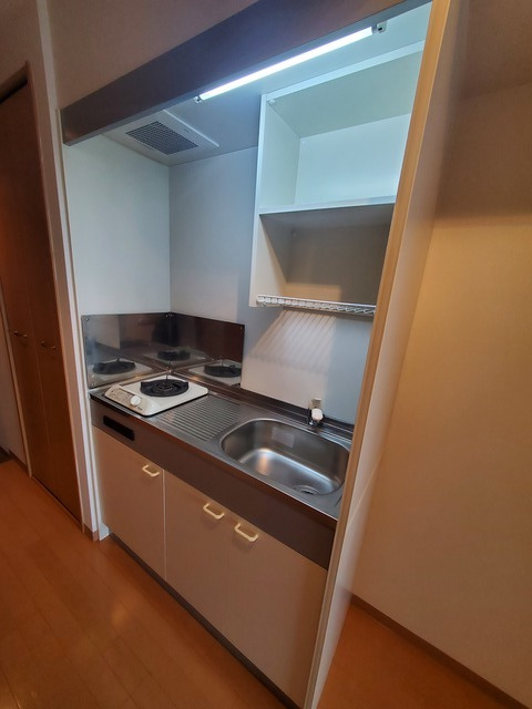 ニューシティアパートメンツ円上町のキッチン|前回募集時の写真です