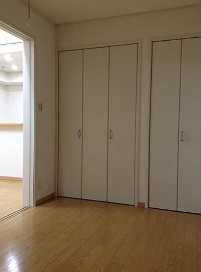【寝室】 | リラ代沢