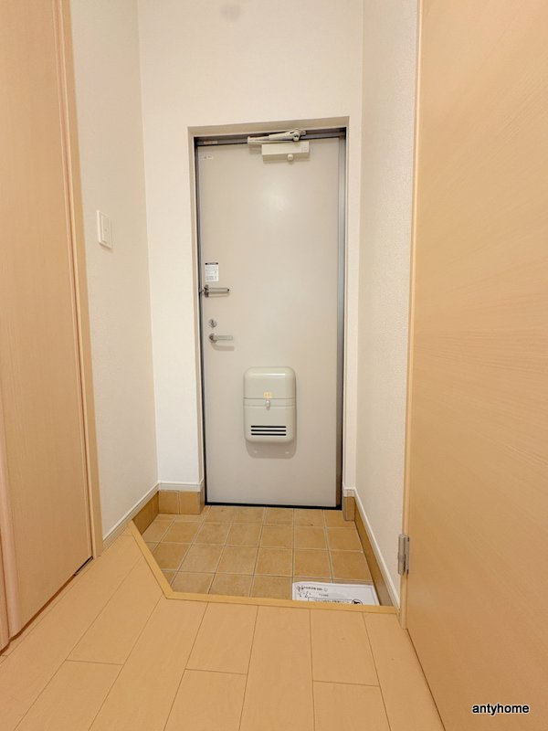 カームリートスィーム　仲介手数料無料の玄関