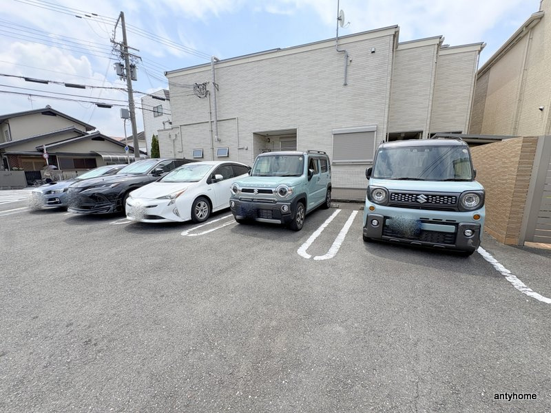 カームリートスィーム　仲介手数料無料の駐車場