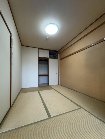 ファミール岸和田プレジオ の和室