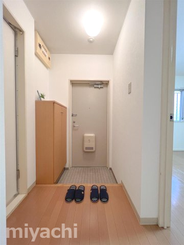 K`sガーデン住吉Ⅱの玄関