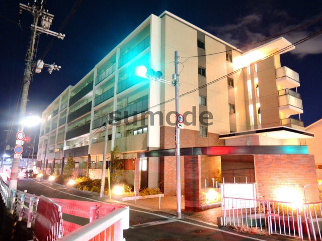 フロイデ川添