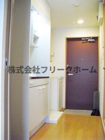 小金井市貫井南町４丁目の賃貸マンションの玄関