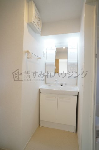 グラース宝塚の洗面所|参考、同建物・同間取りの号室