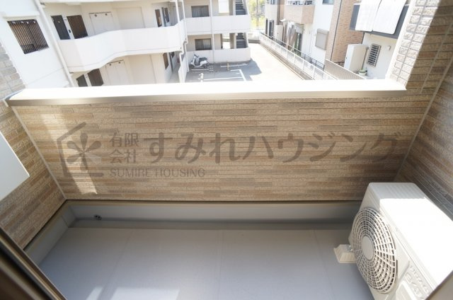 グラース宝塚のバルコニー|参考、同建物・同間取りの号室