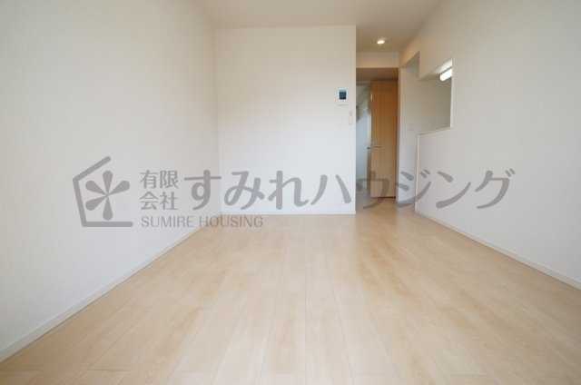 グラース宝塚の居間・リビング|参考、同建物・同間取りの号室