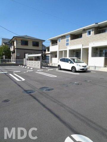 徳島市庄町５丁目のアパートの駐車場