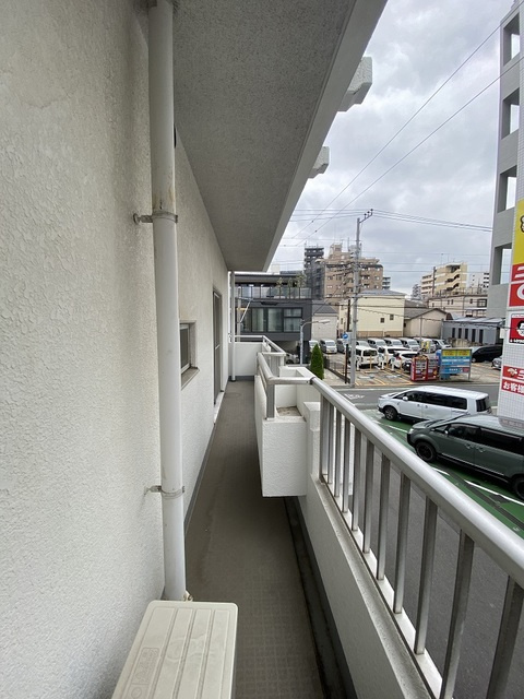 グリーンパーク南千住　２０１号室のバルコニー