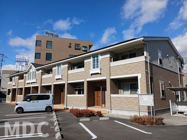 徳島市中島田町４丁目のアパートの外観