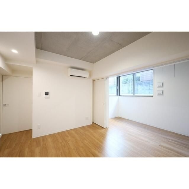 LUMIEC BUNKYO SENGOKUの居間・リビング