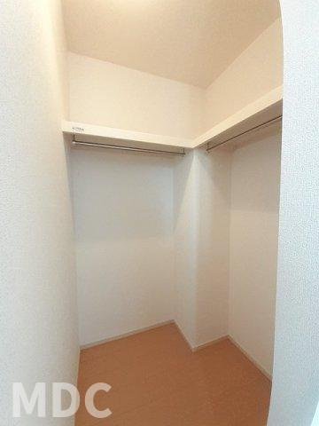 徳島市中島田町４丁目のアパートの収納