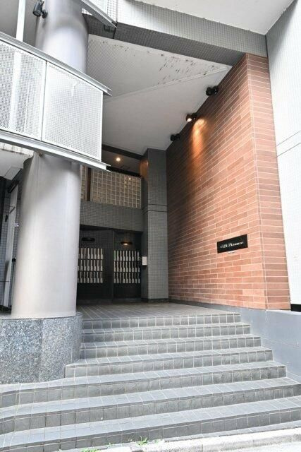 グラツィア方南町のエントランス