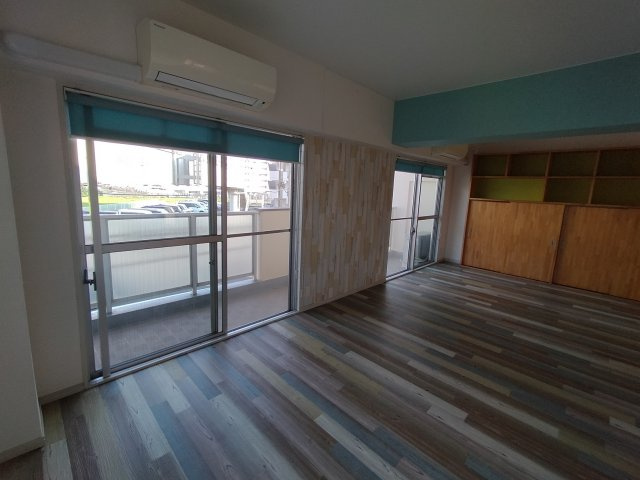 箕面市百楽荘４丁目の店舗事務所