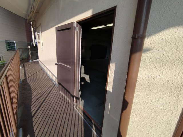箕面市百楽荘４丁目の店舗事務所