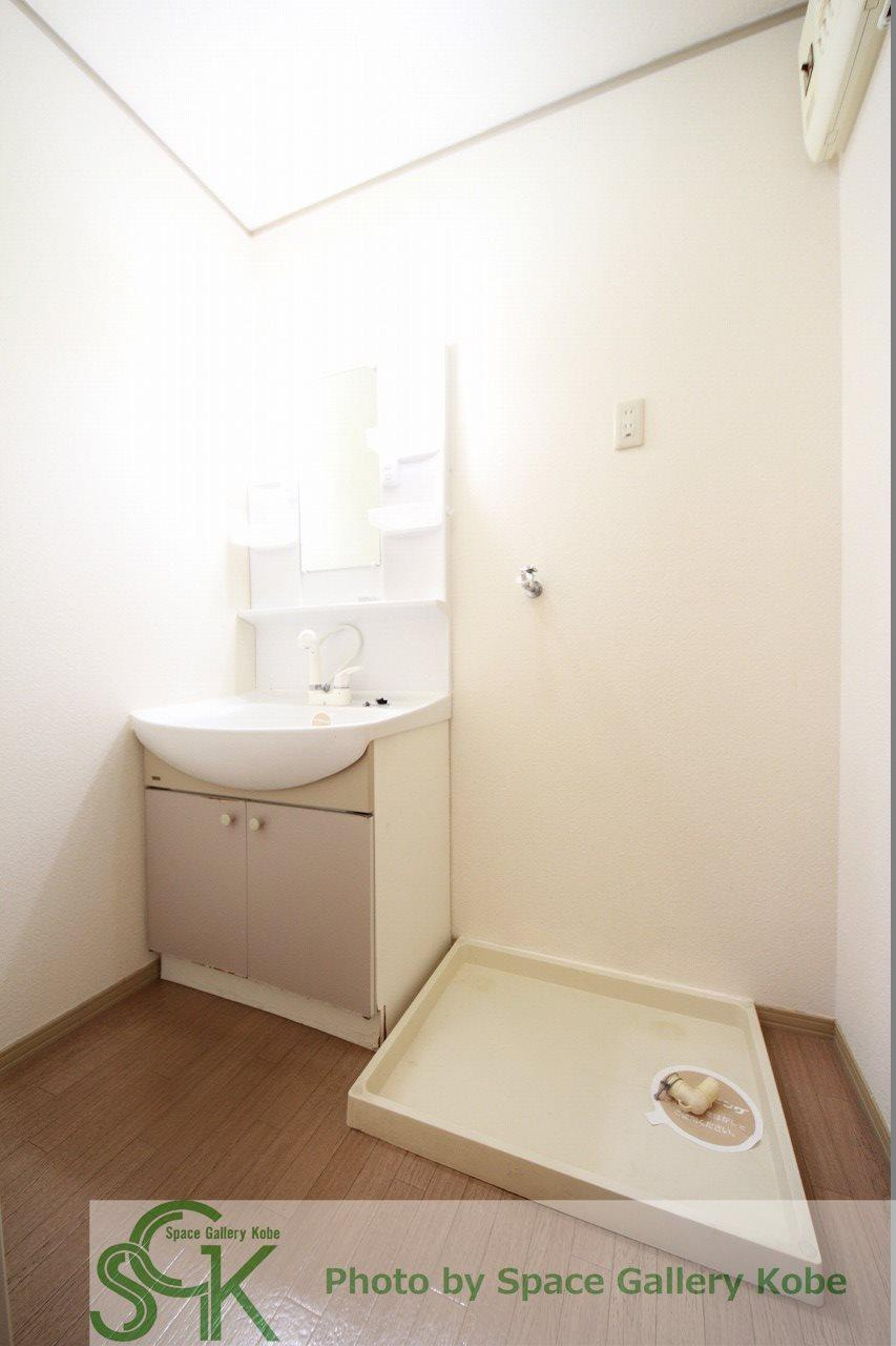 パルティーダ　B棟の洗面所|※お部屋により仕様が異なる場合があります※
