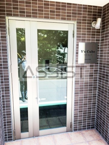 Ｙ’ｓ　ｃｕｂｅのエントランス