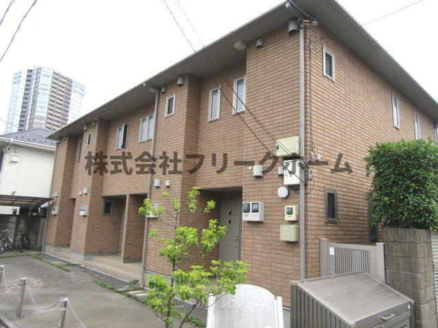 武蔵野市西久保１丁目のアパートのエントランス