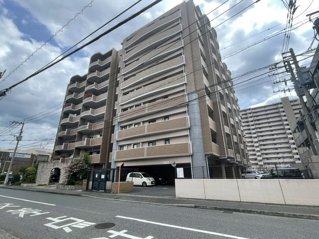 エクレールアバンセ中井（A-10）の外観
