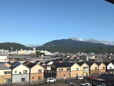 【展望】 | パラドール嵯峨野三条通ミッド・イン・ピース | LDKからの眺望です♪