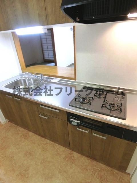 三鷹市下連雀３丁目の賃貸マンションのキッチン