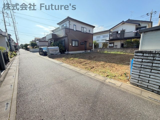 吉川市新栄2丁目　新築戸建　全1棟の前面道路含む現地写真|前面道路含む現地写真です。