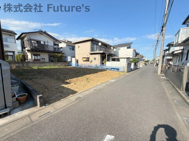 吉川市新栄2丁目　新築戸建　全1棟の前面道路含む現地写真|前面道路含む現地写真です。