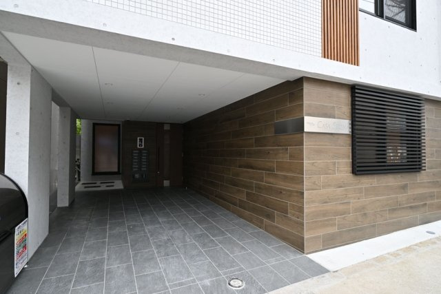 CASASERENAのエントランス