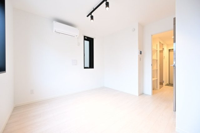 CASASERENAの洋室