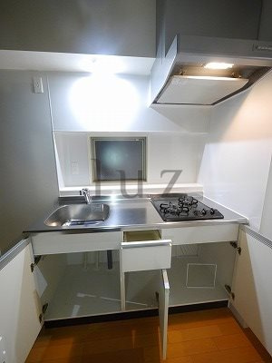 エフパークレジデンス横浜反町3261のキッチン