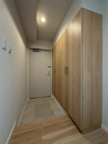 アルス月寒中央の玄関