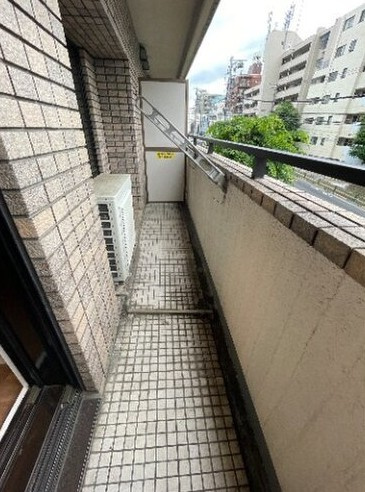 【バルコニー】