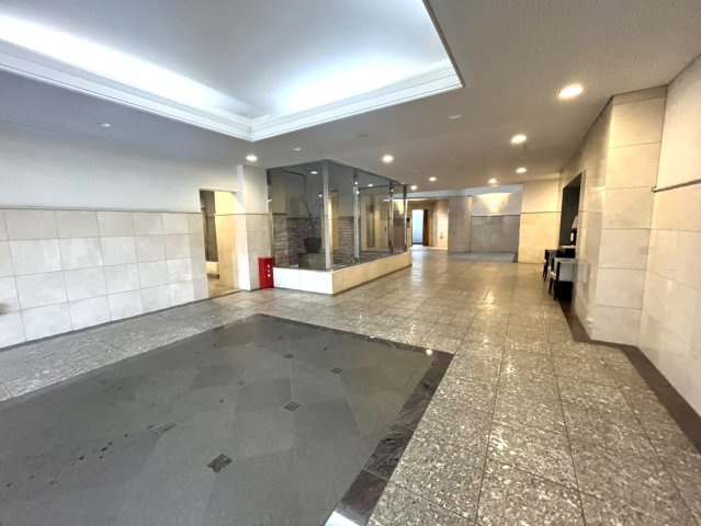 OSI取手新町のエントランス|オートロック後のエントランス