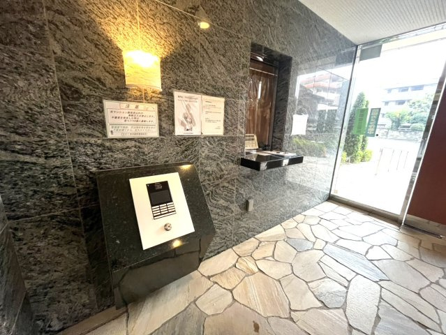 OSI取手新町のエントランス|オートロックインターホン