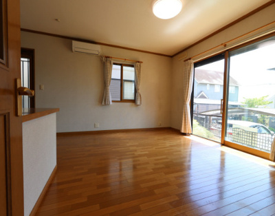 【居間・リビング】 | 福岡県糟屋郡宇美町四王寺坂２丁目