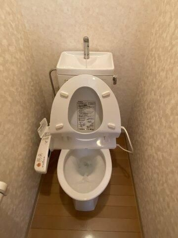 シャトーポレール若林のトイレ