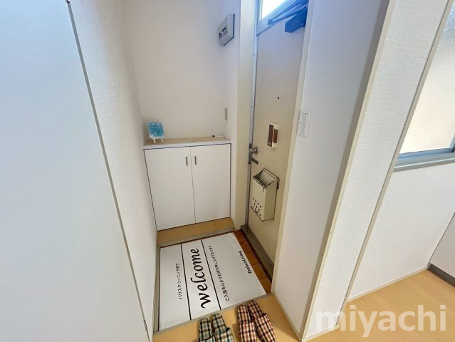 徳島市北島田町２丁目のアパートの玄関