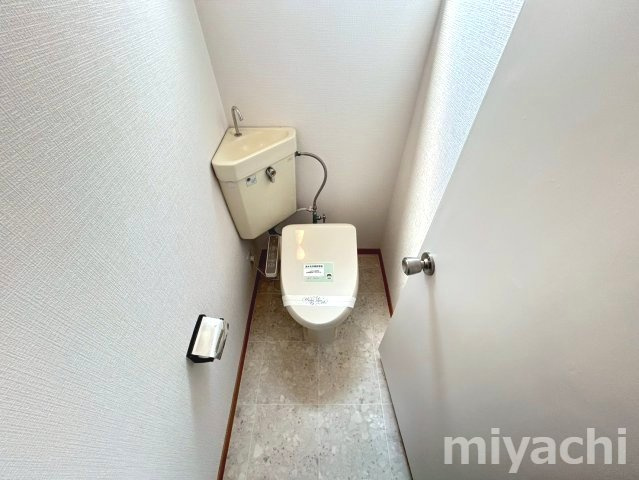 徳島市北島田町２丁目のアパートのトイレ