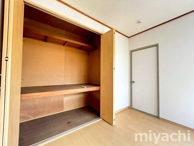 徳島市北島田町２丁目のアパートの収納