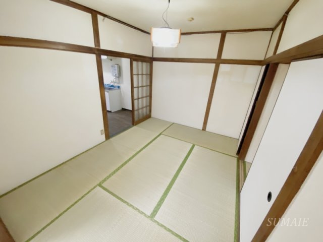 ヴィラ奥戸の和室|畳の上でゆっくりとくつろげる和室です