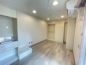 東新橋ビルの寝室