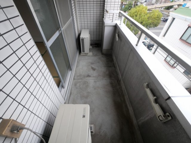 【バルコニー】