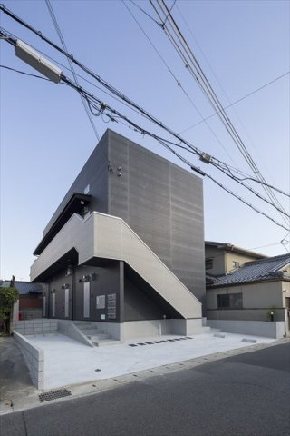 リゾレステ山科の外観