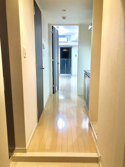 【玄関】COMODO川崎 