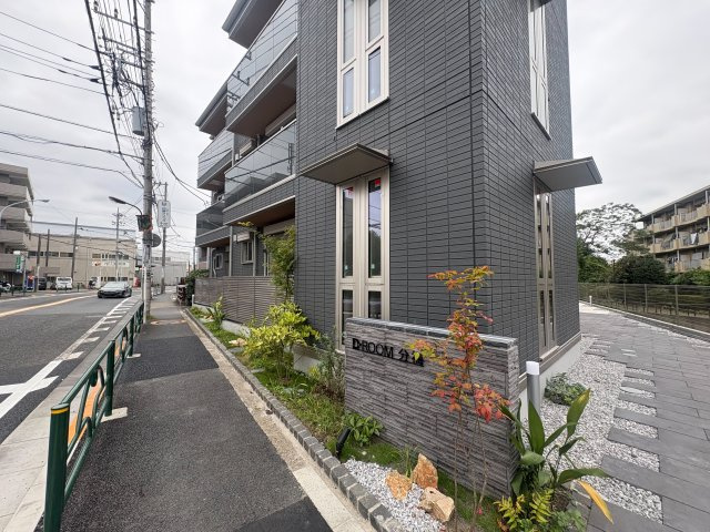 D-ROOM 分梅の駐車場